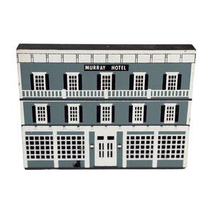 Vintage Cats Meow 1987 Murray Hotel Series V Wooden Village Shelf Sitter Retired